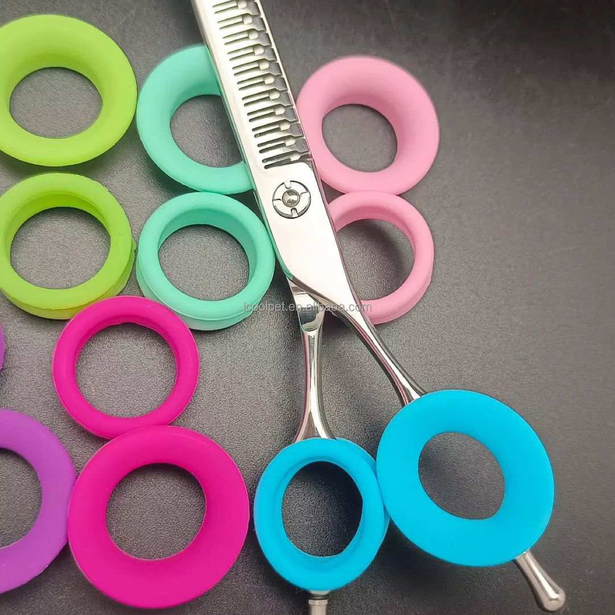Grooming Scissors - 16 ชิ้น แหวนยางซิลิโคนสำหรับกรรไกรตัดขนสัตว์เลี้ยง ทำจากยางนุ่ม ประดับกลิตเตอร์